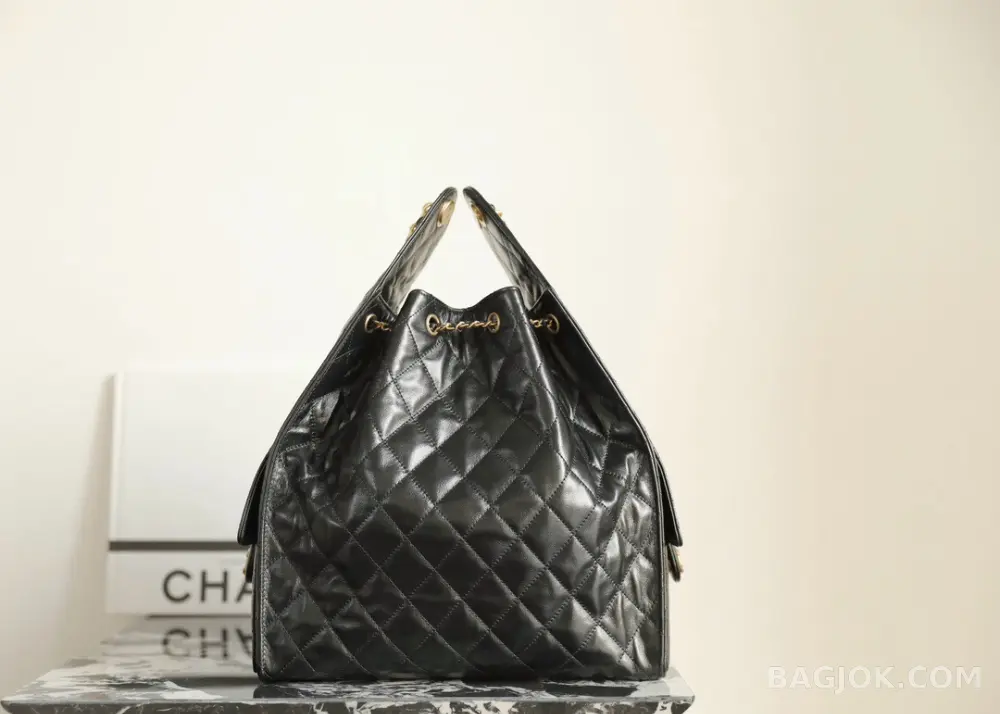 톰브라운 Chanel 25백 미디움 카프스킨 상세 이미지