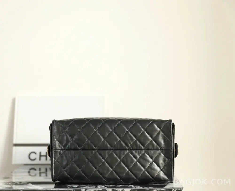 톰브라운 Chanel 25백 미디움 카프스킨 상세 이미지