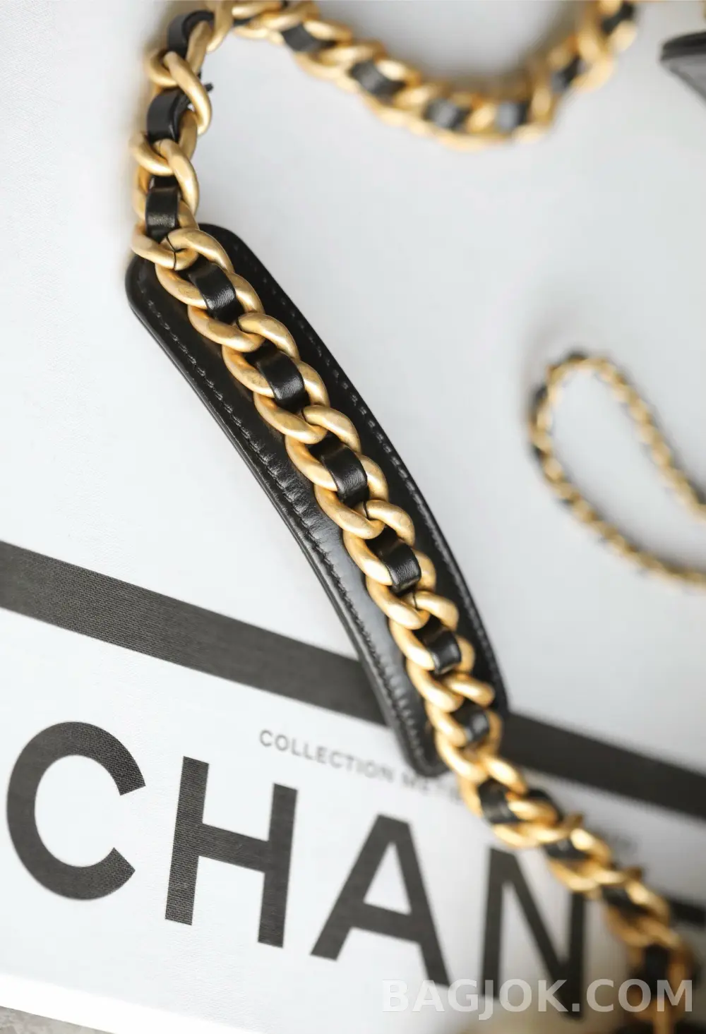 톰브라운 Chanel 25백 미디움 카프스킨 상세 이미지