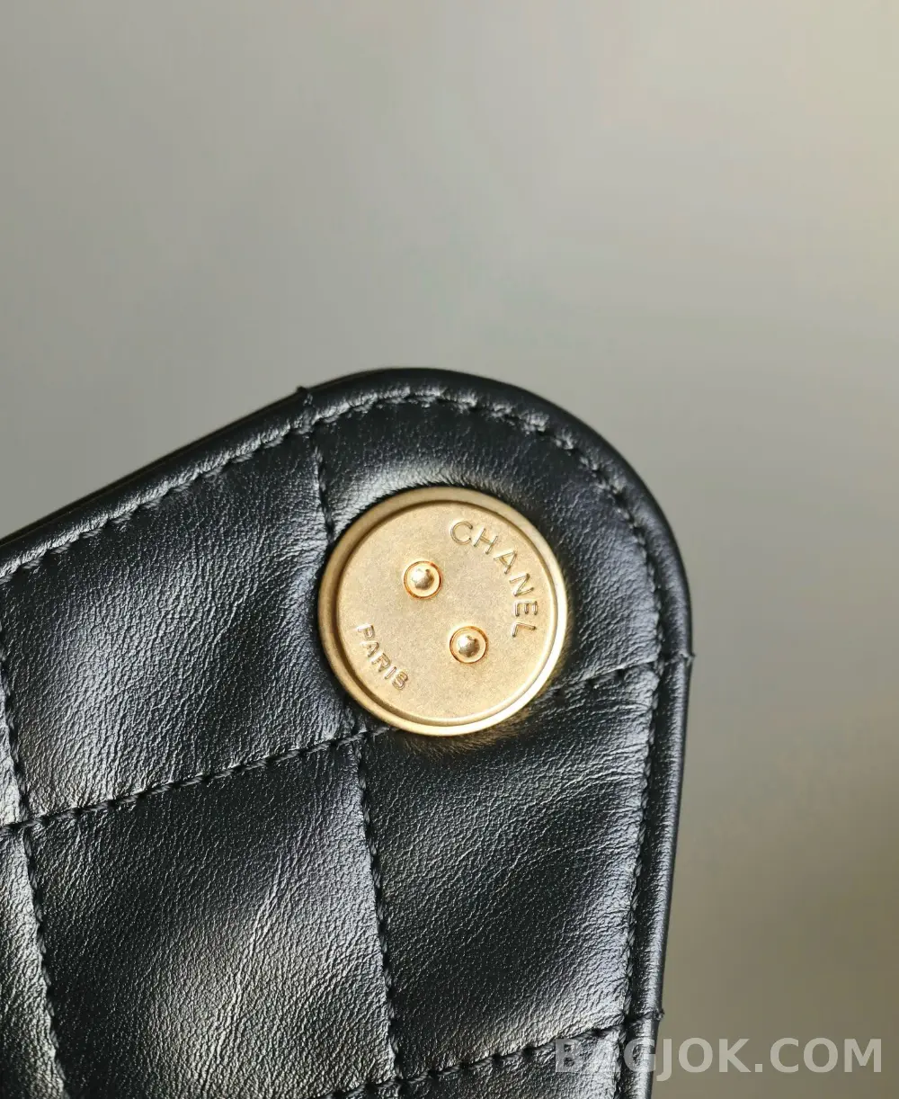 톰브라운 Chanel 25백 미디움 카프스킨 상세 이미지