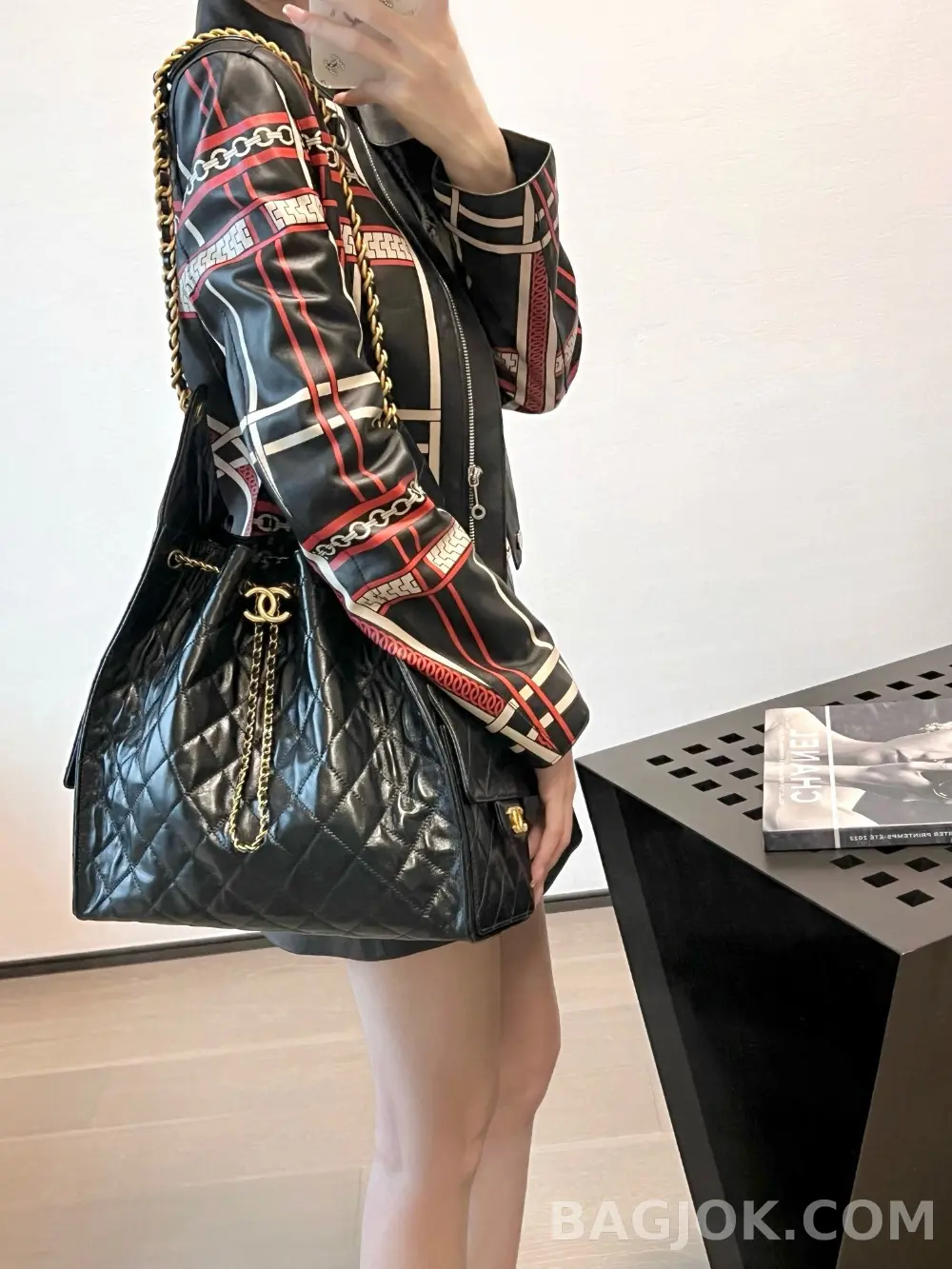 톰브라운 Chanel 25백 미디움 카프스킨 상세 이미지