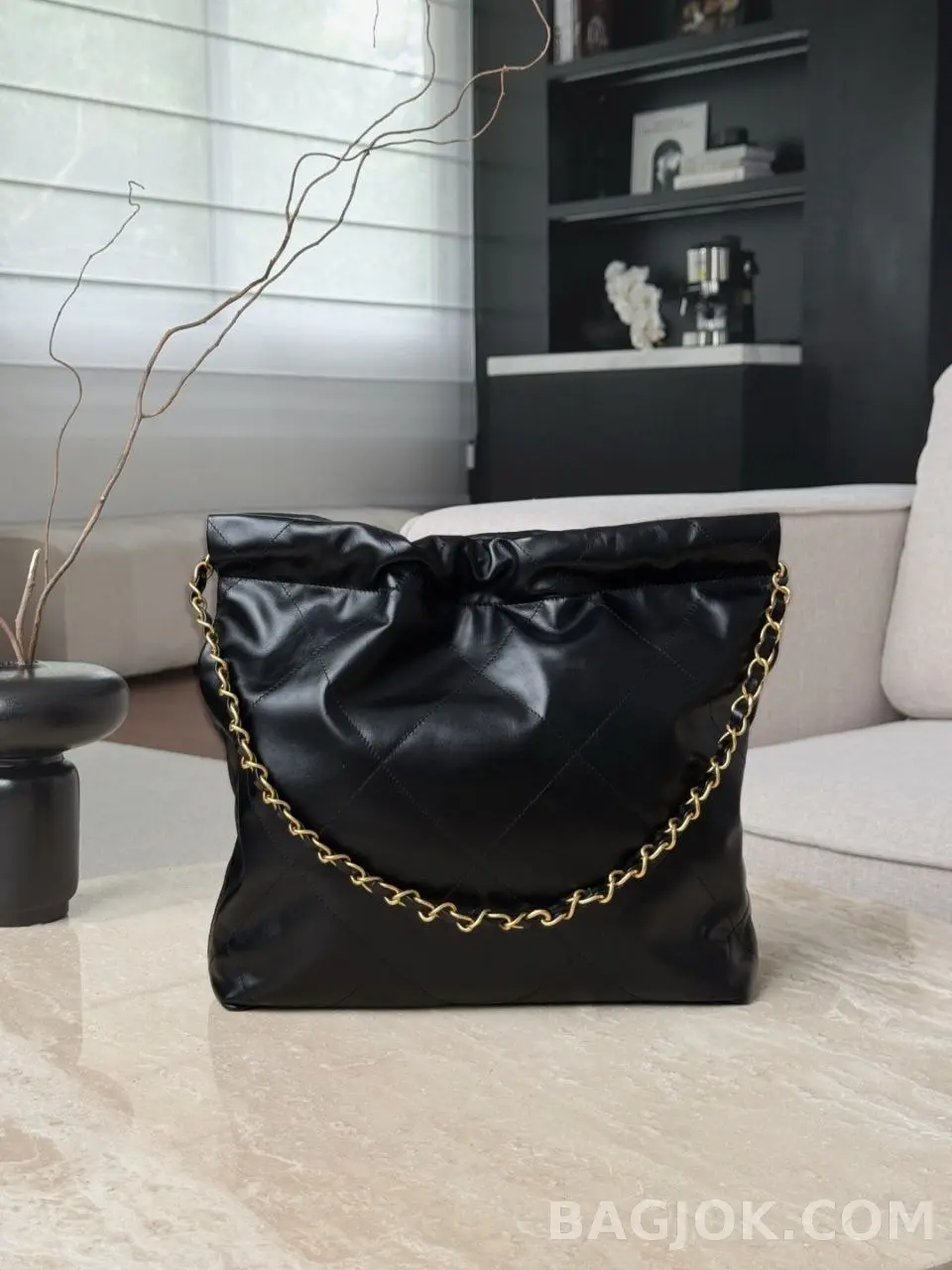 샤넬 Chanel 22백 스몰 카프스킨 상세 이미지