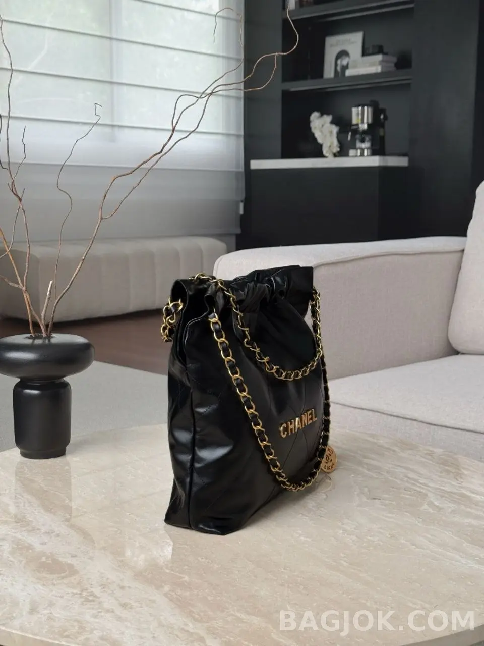 샤넬 Chanel 22백 스몰 카프스킨 상세 이미지