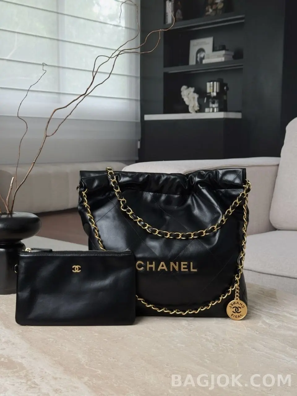 샤넬 Chanel 22백 스몰 카프스킨 상세 이미지