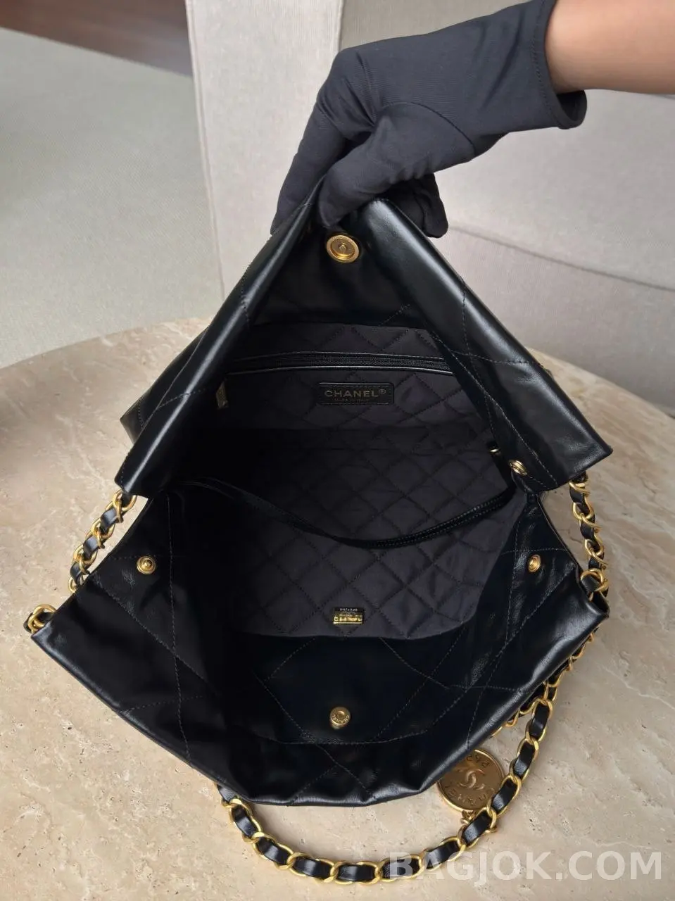 샤넬 Chanel 22백 스몰 카프스킨 상세 이미지