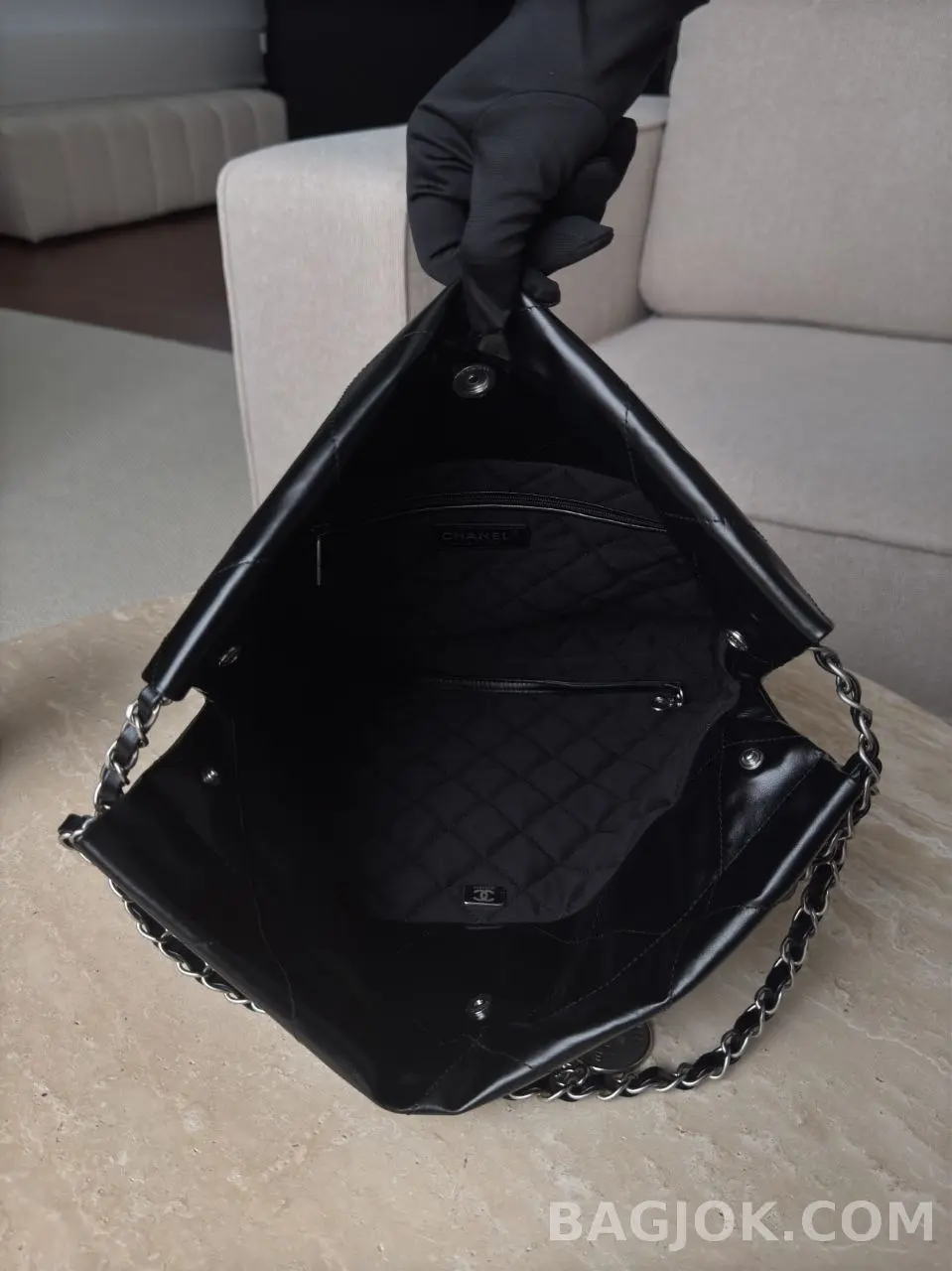 샤넬 Chanel 22백 스몰 카프스킨 상세 이미지