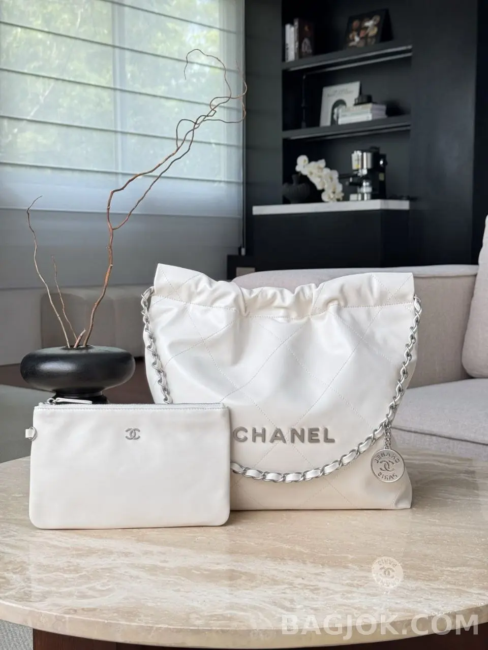 샤넬 Chanel 22백 스몰 카프스킨 상세 이미지