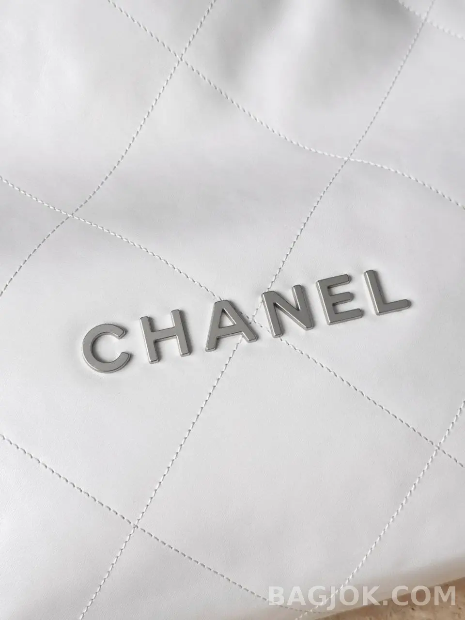 샤넬 Chanel 22백 스몰 카프스킨 상세 이미지