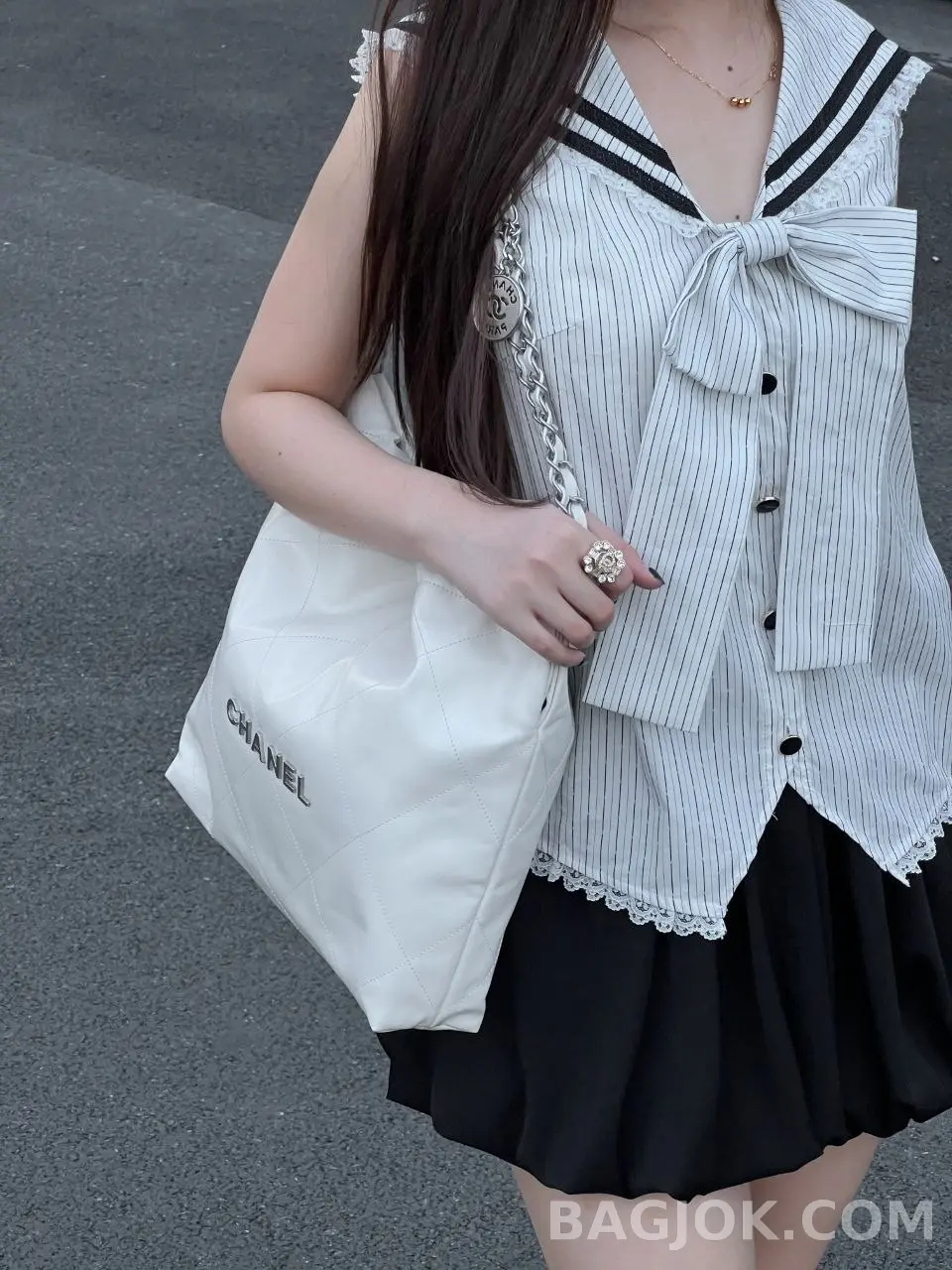 샤넬 Chanel 22백 스몰 카프스킨 상세 이미지