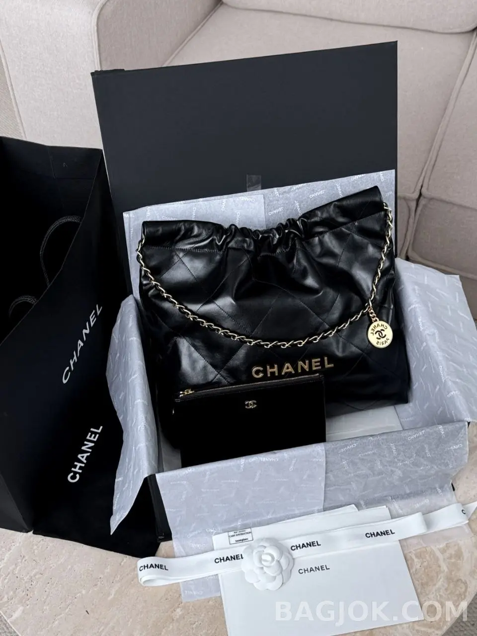 샤넬 Chanel 22백 미디움 카프스킨 상세 이미지