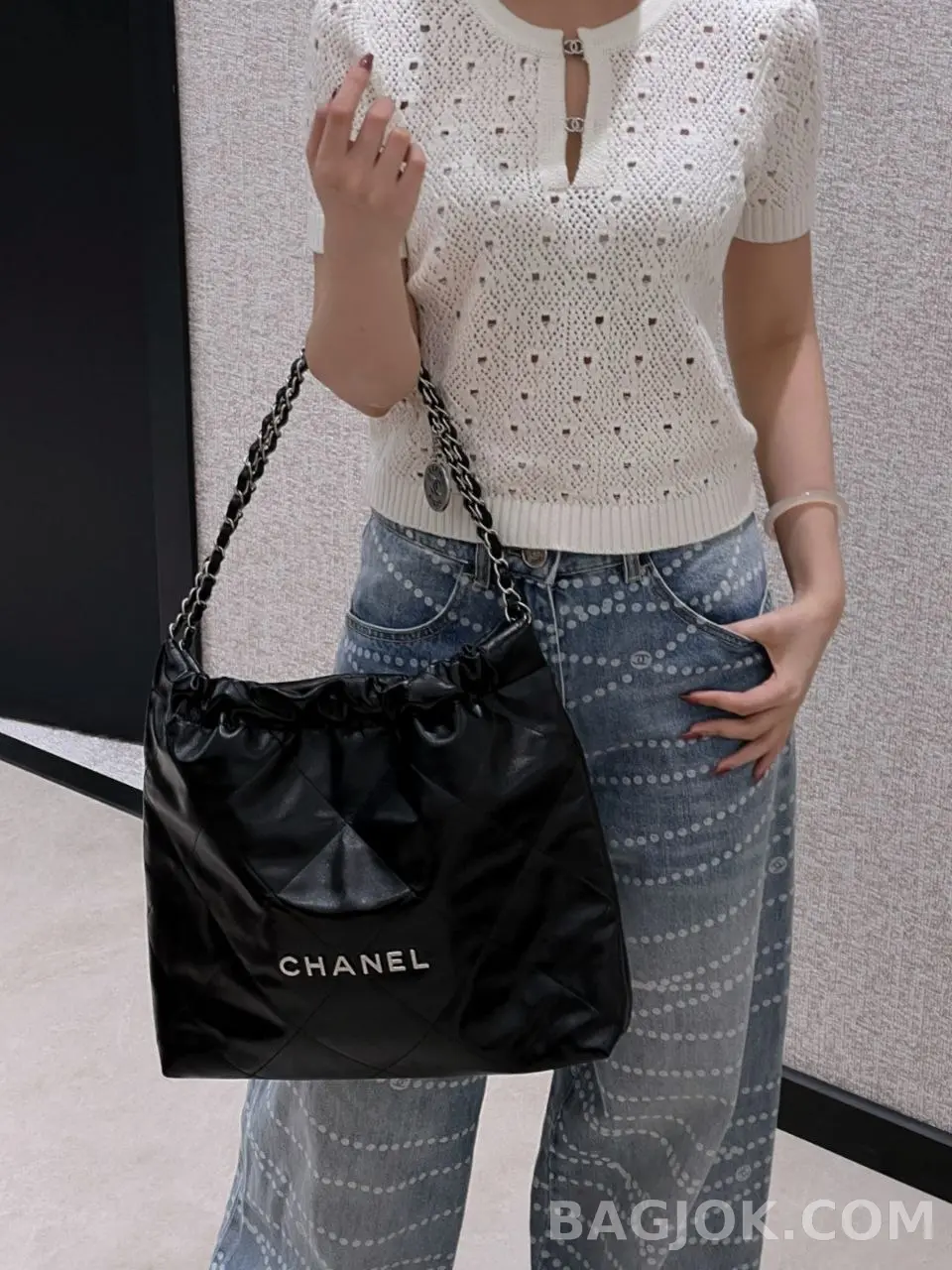 샤넬 Chanel 22백 미디움 카프스킨 상세 이미지
