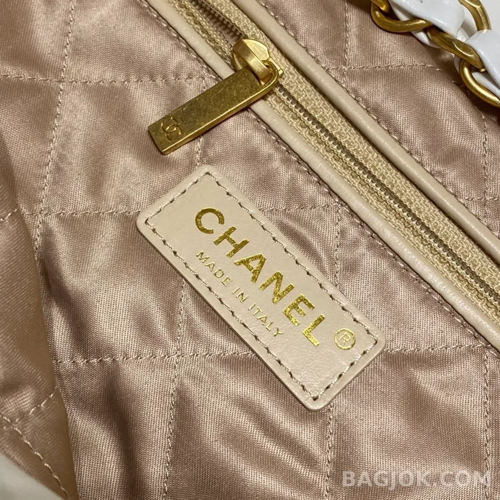 샤넬 Chanel 22백 미디움 카프스킨 상세 이미지