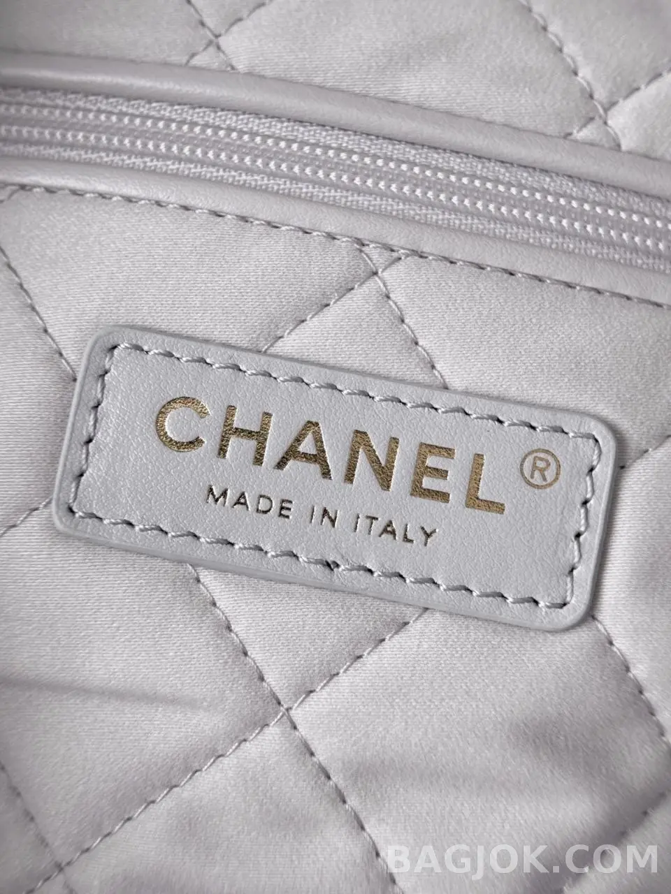 샤넬 Chanel 22백 미디움 카프스킨 상세 이미지