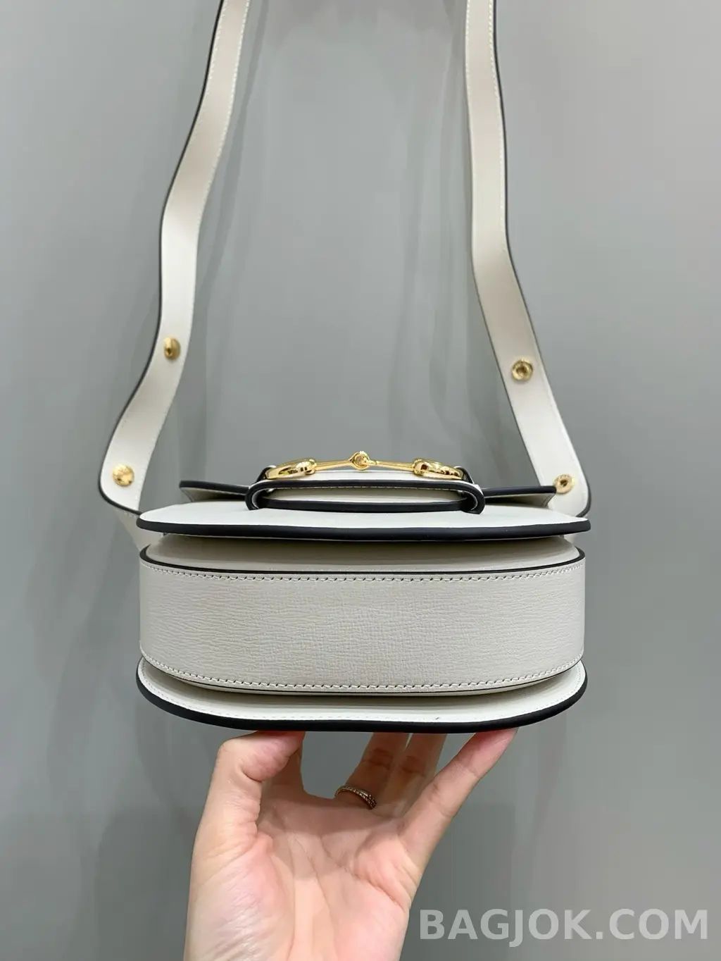 구찌 Gucci 홀스빗 1955 올레더 라운드 미니백 상세 이미지