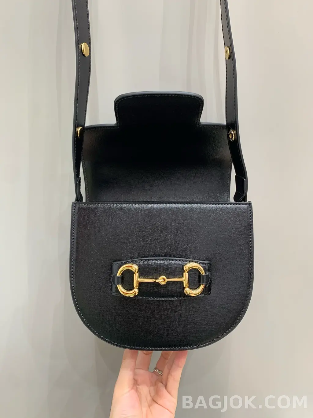 구찌 Gucci 홀스빗 1955 올레더 라운드 미니백 상세 이미지