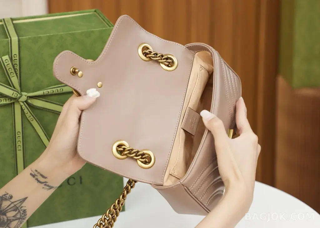구찌 Gucci 마몬트 마틀라세 미니 숄더백 상세 이미지