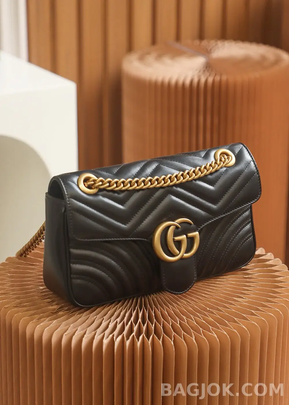구찌 Gucci 마몬트 마틀라세 스몰 숄더백 상세 이미지