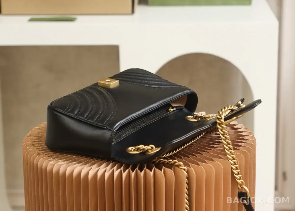 구찌 Gucci 마몬트 마틀라세 스몰 숄더백 상세 이미지