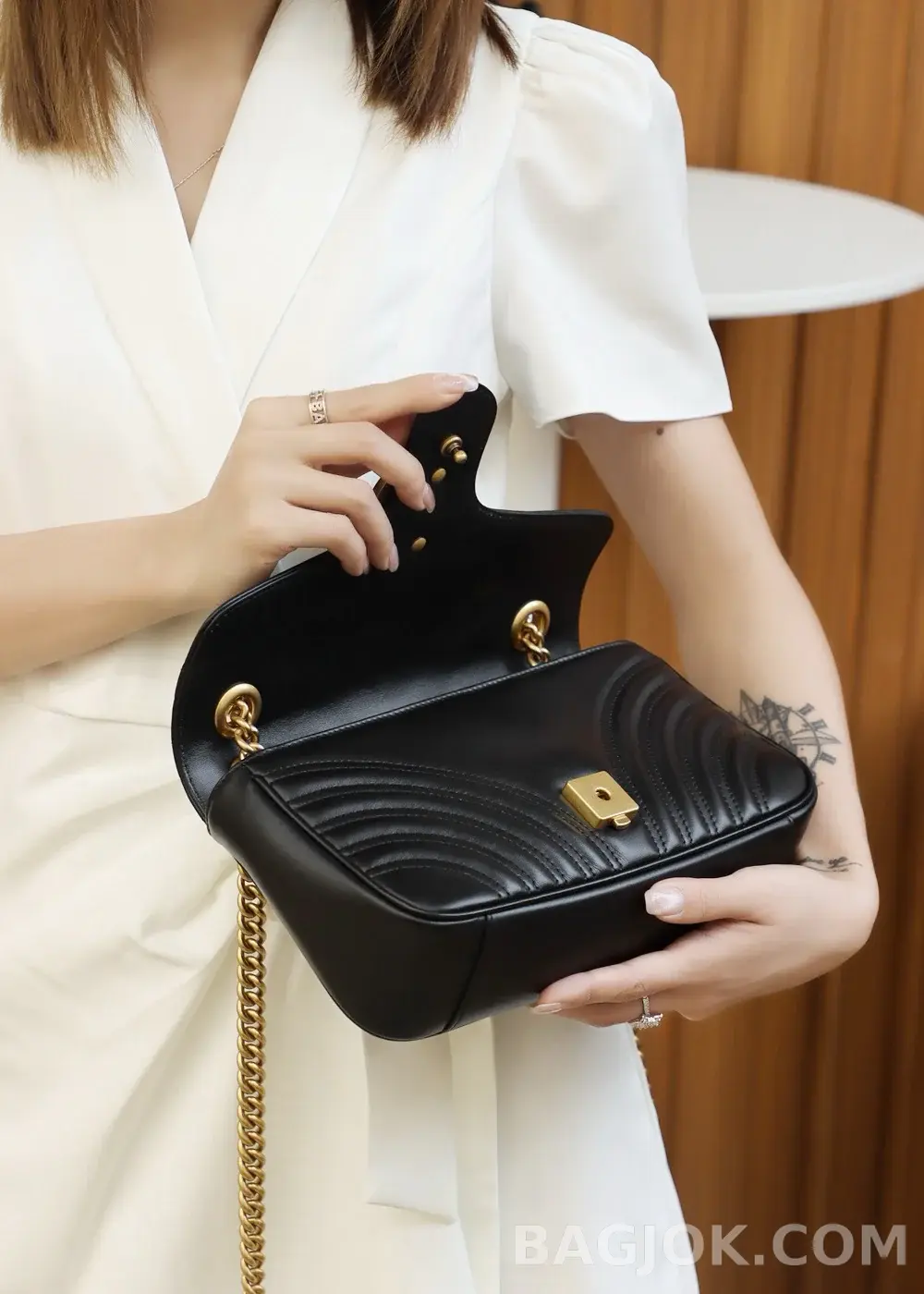 구찌 Gucci 마몬트 마틀라세 스몰 숄더백 상세 이미지