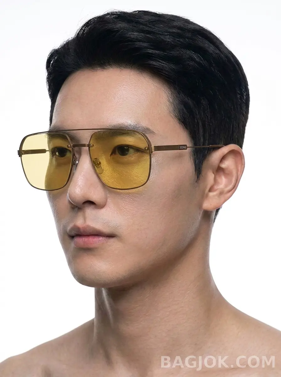 우드 브라운