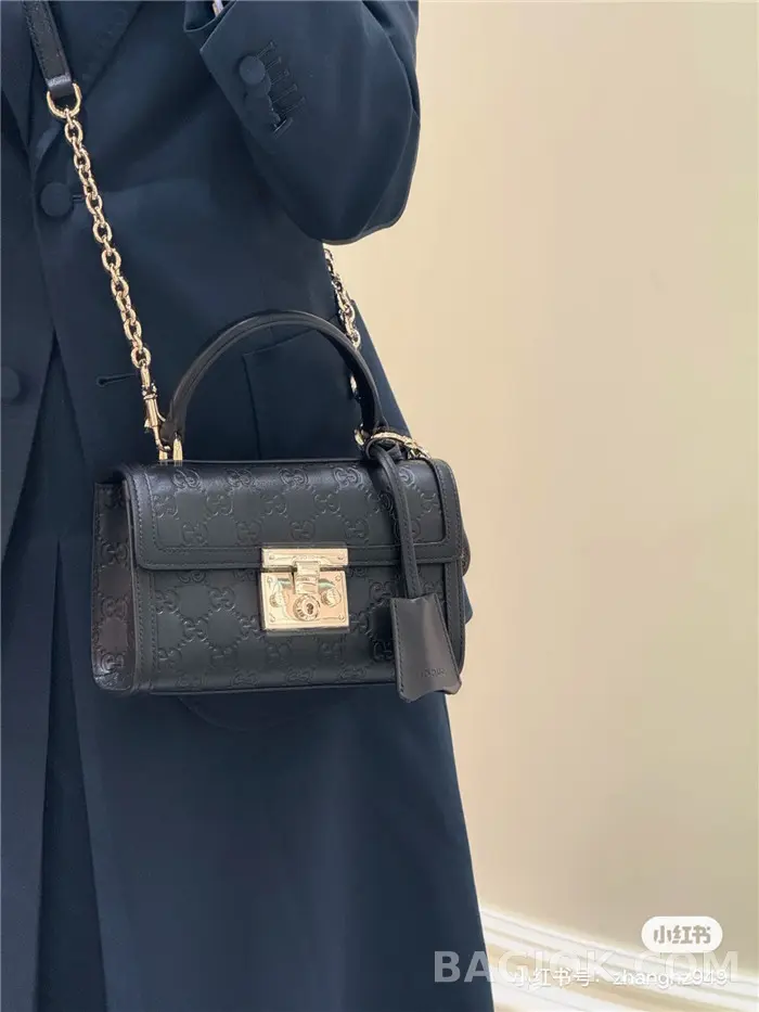 구찌 Gucci 패들락 스몰 핸드백 상세 이미지