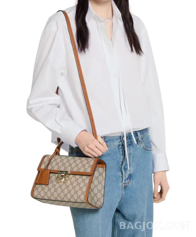 구찌 Gucci 패들락 미디움 핸드백 상세 이미지