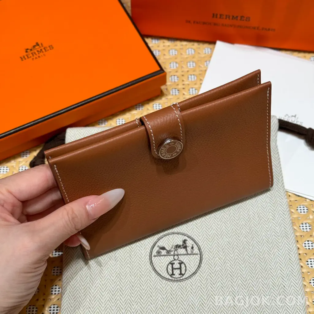 에르메스 Hermes RMS 여권 지갑 에버컬러 상세 이미지