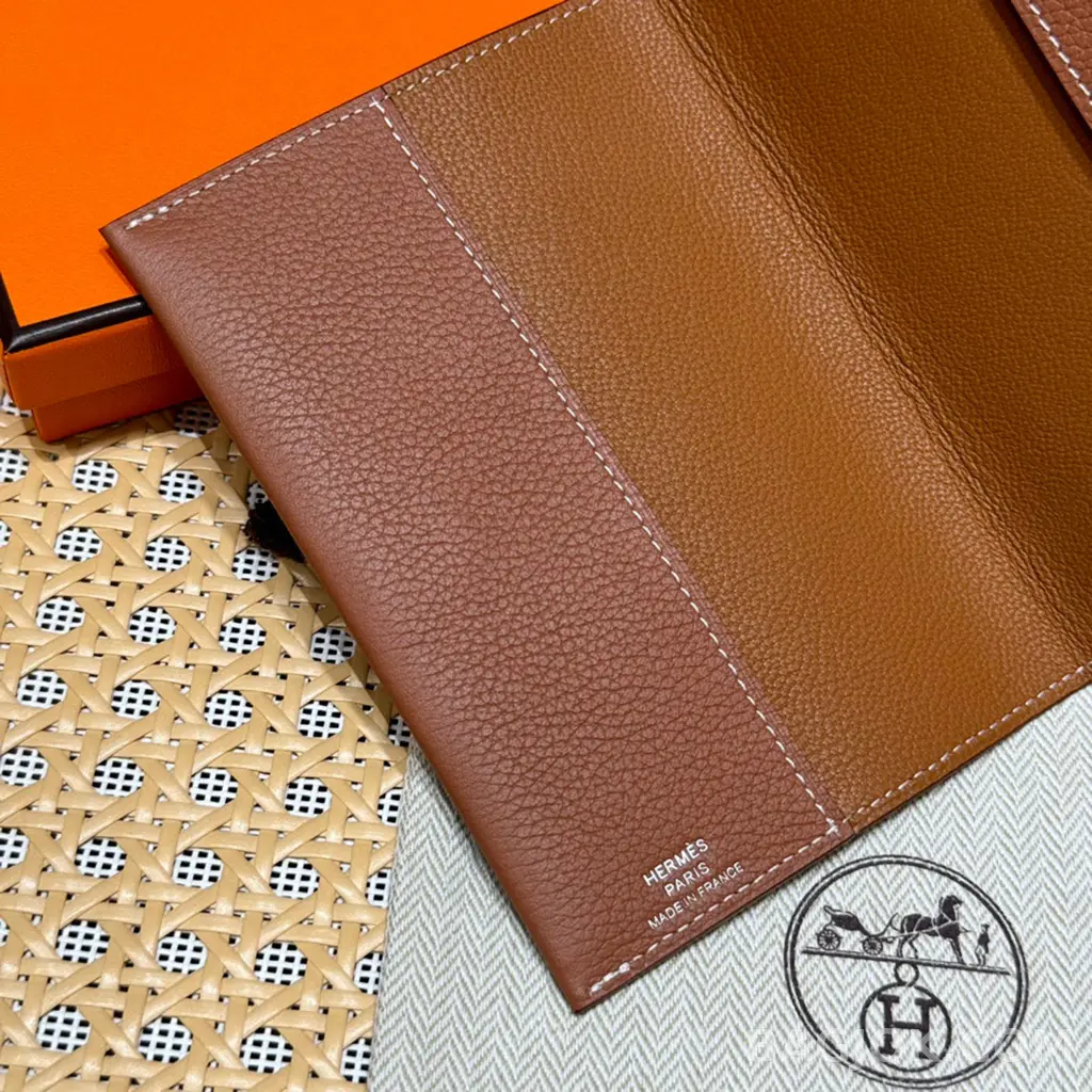 에르메스 Hermes RMS 여권 지갑 에버컬러 상세 이미지