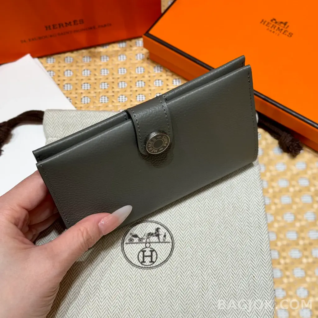 에르메스 Hermes RMS 여권 지갑 에버컬러 상세 이미지
