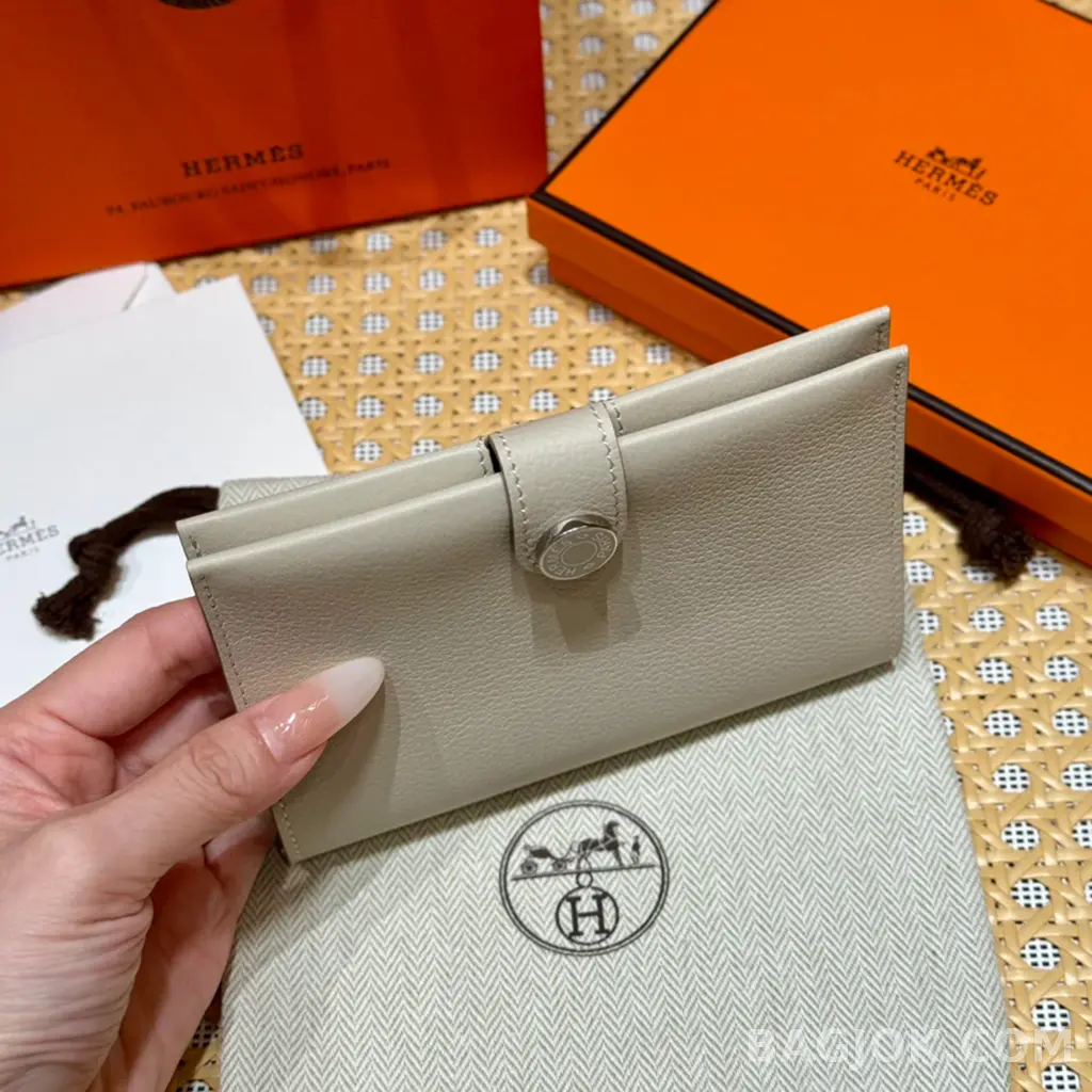 에르메스 Hermes RMS 여권 지갑 에버컬러 상세 이미지