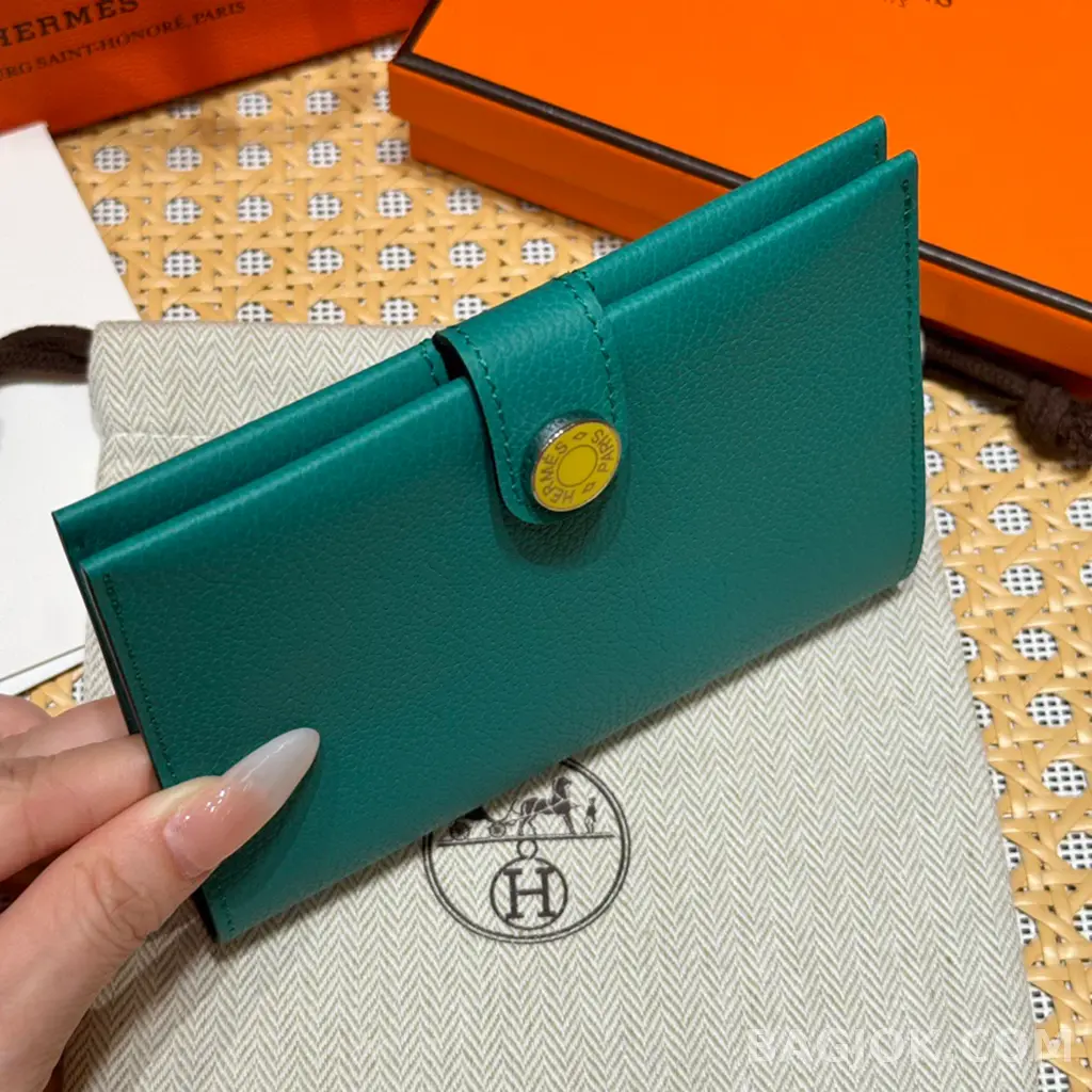 에르메스 Hermes RMS 여권 지갑 에버컬러 상세 이미지