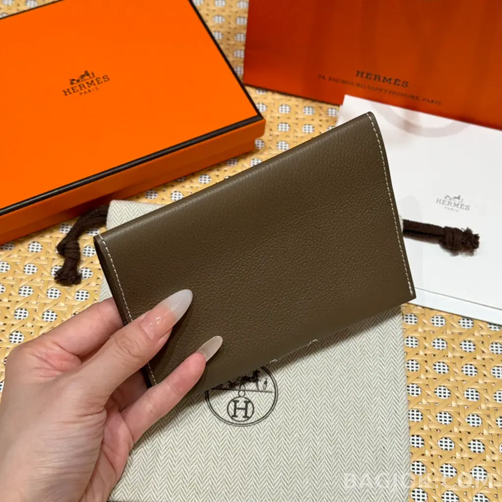 에르메스 Hermes RMS 여권 지갑 에버컬러 상세 이미지