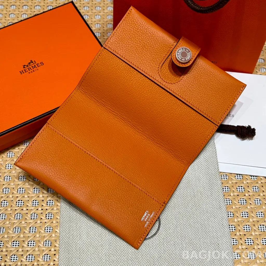 에르메스 Hermes RMS 여권 지갑 에버컬러 상세 이미지