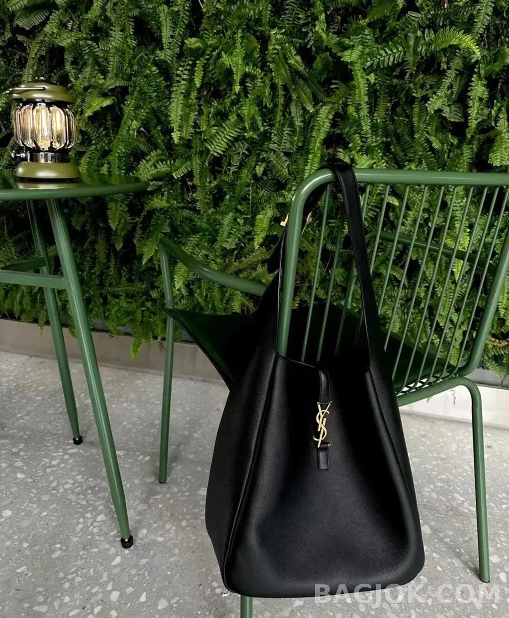 생로랑 Saint Laurent LE 5À7 서플 라지 그레인 레더 상세 이미지