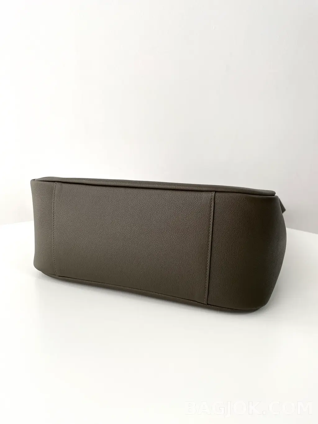 생로랑 Saint Laurent LE 5À7 서플 라지 그레인 레더 상세 이미지