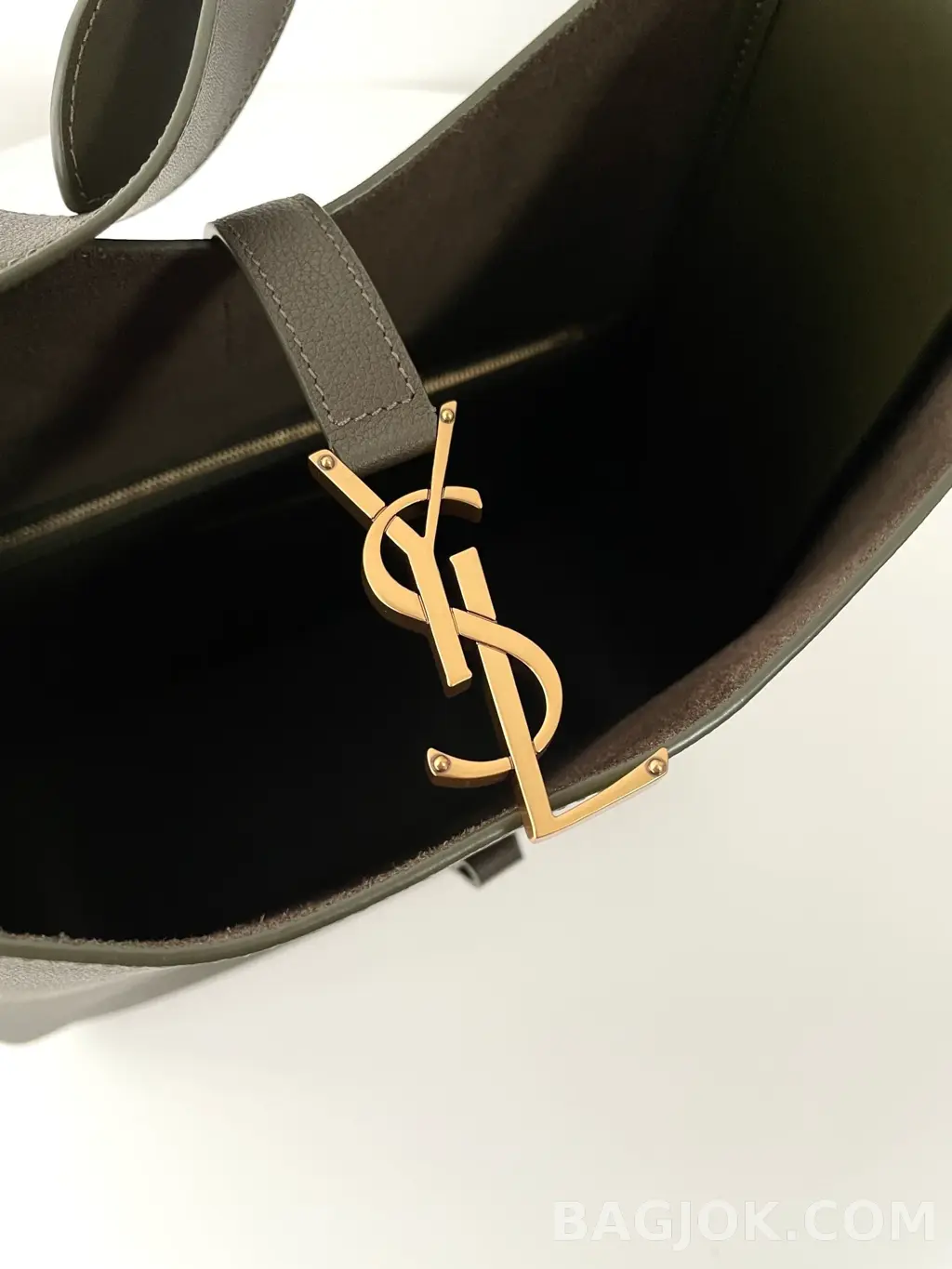 생로랑 Saint Laurent LE 5À7 서플 라지 그레인 레더 상세 이미지