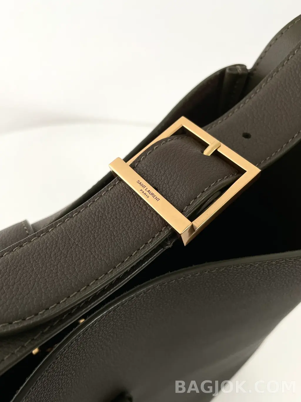 생로랑 Saint Laurent LE 5À7 서플 라지 그레인 레더 상세 이미지