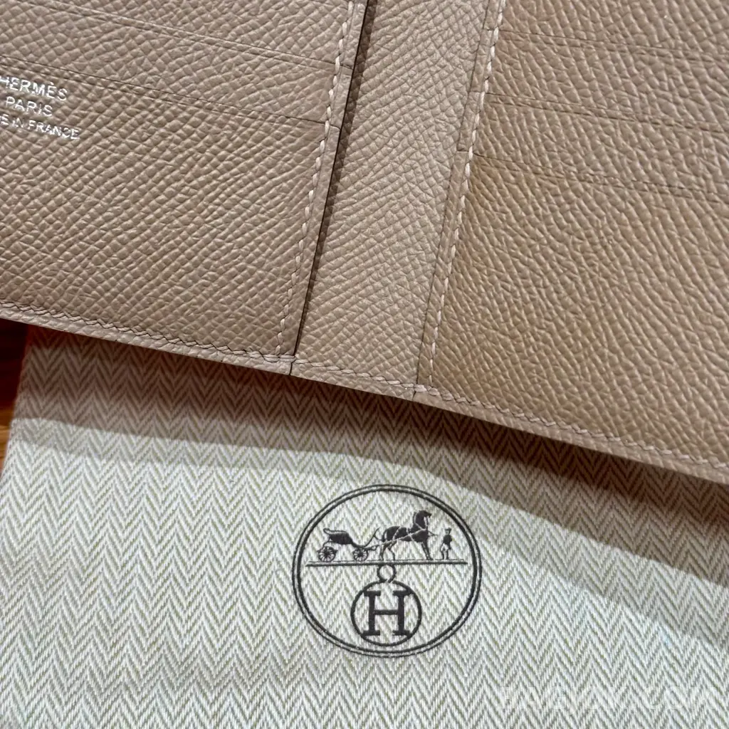 에르메스 Hermes 시티즌 트윌 컴팩트 반지갑 앱송 상세 이미지