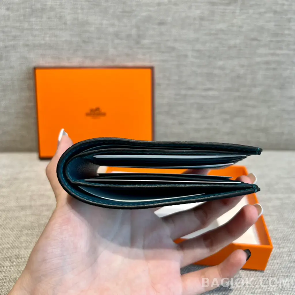 에르메스 Hermes 시티즌 트윌 컴팩트 반지갑 앱송 상세 이미지