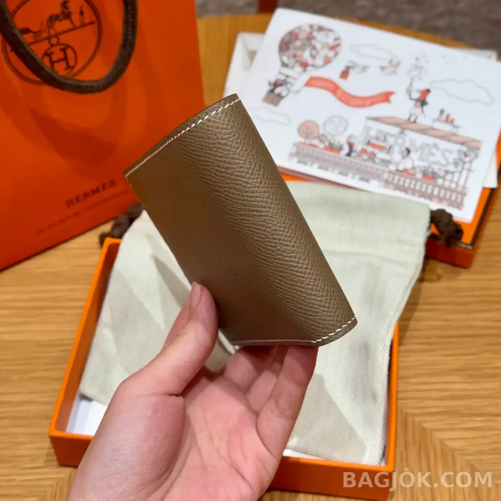 에르메스 Hermes 시티즌 트윌 컴팩트 반지갑 앱송 상세 이미지