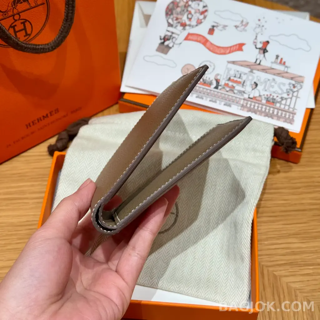 에르메스 Hermes 시티즌 트윌 컴팩트 반지갑 앱송 상세 이미지