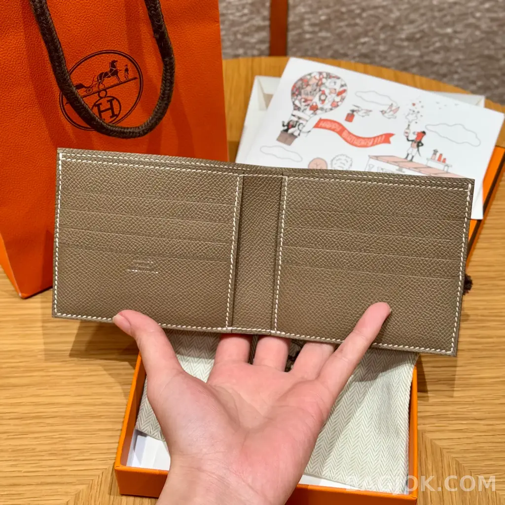 에르메스 Hermes 시티즌 트윌 컴팩트 반지갑 앱송 상세 이미지
