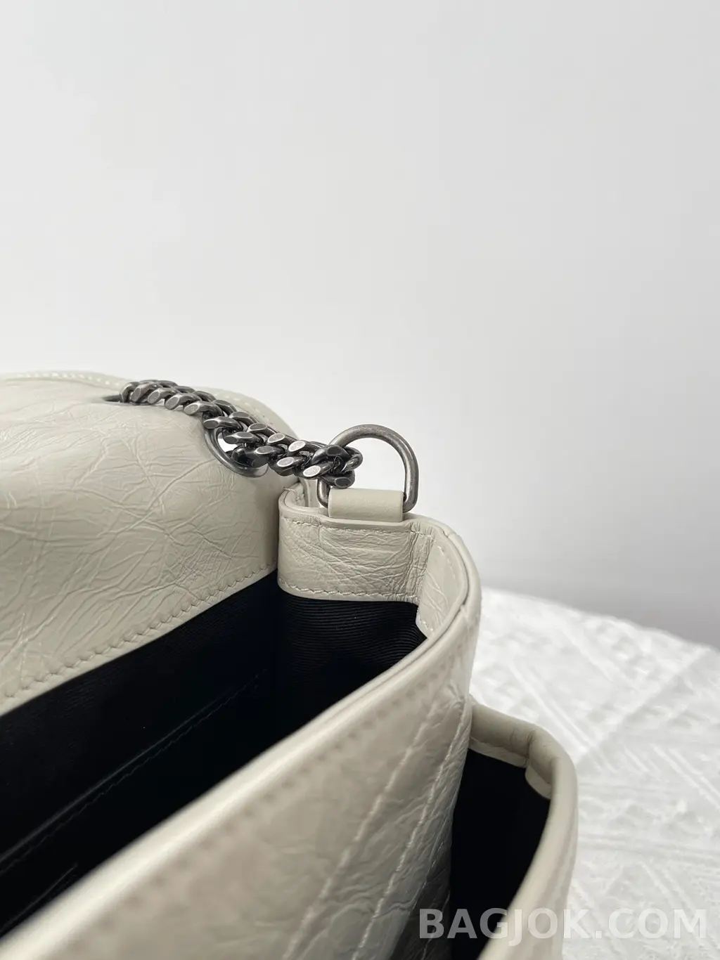 생로랑 Saint Laurent 니키백 베이비 빈티지 레더 상세 이미지