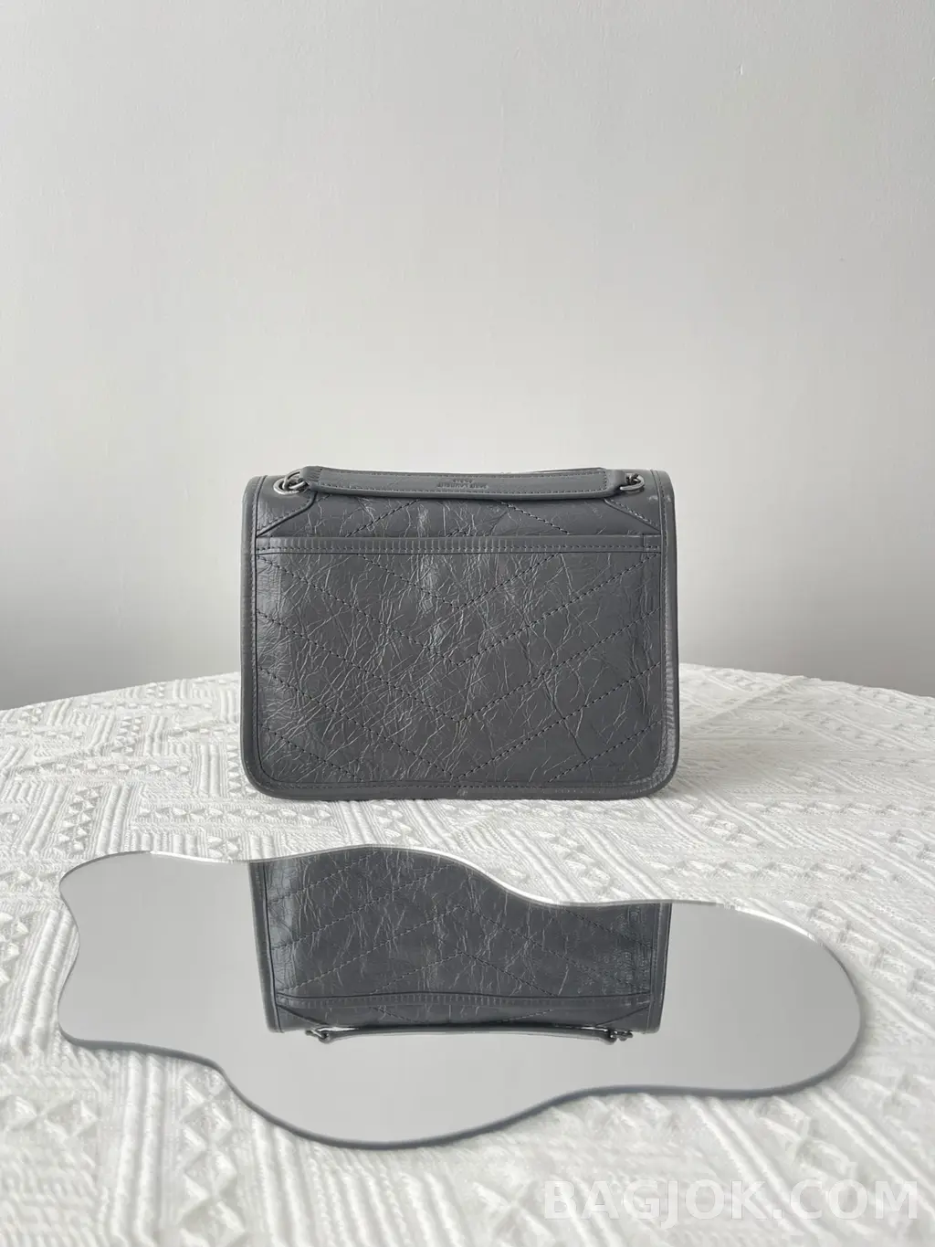 생로랑 Saint Laurent 니키백 베이비 빈티지 레더 상세 이미지