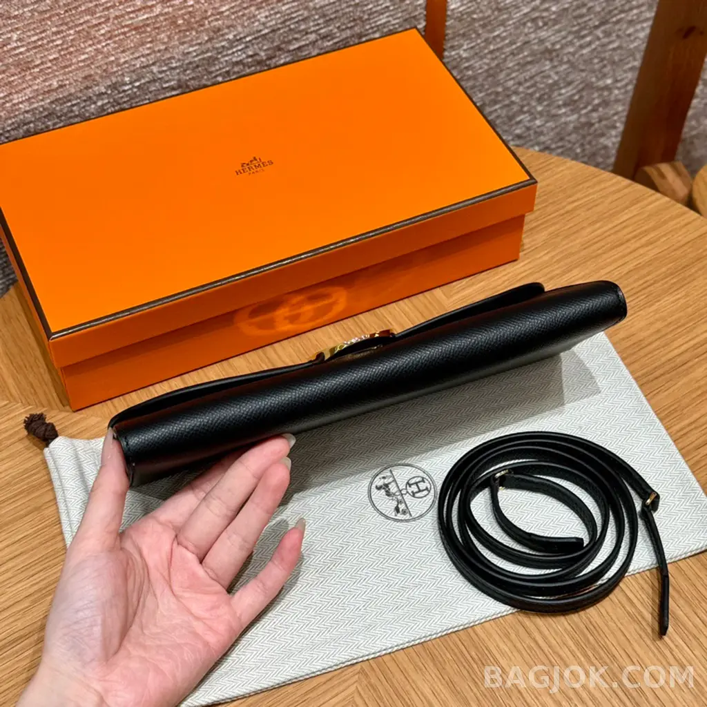 에르메스 Hermes 샹달 투고 지갑 앱송 금장 상세 이미지