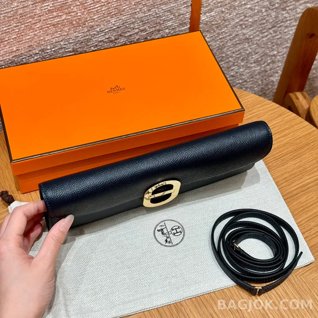 에르메스 Hermes 샹달 투고 지갑 앱송 금장 상세 이미지