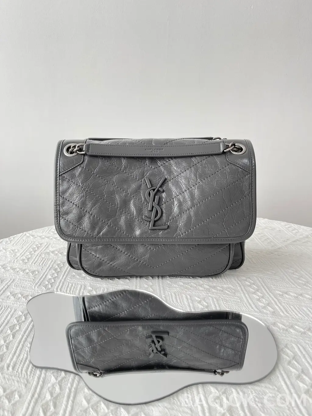 생로랑 Saint Laurent 니키백 미디움 빈티지 레더 상세 이미지