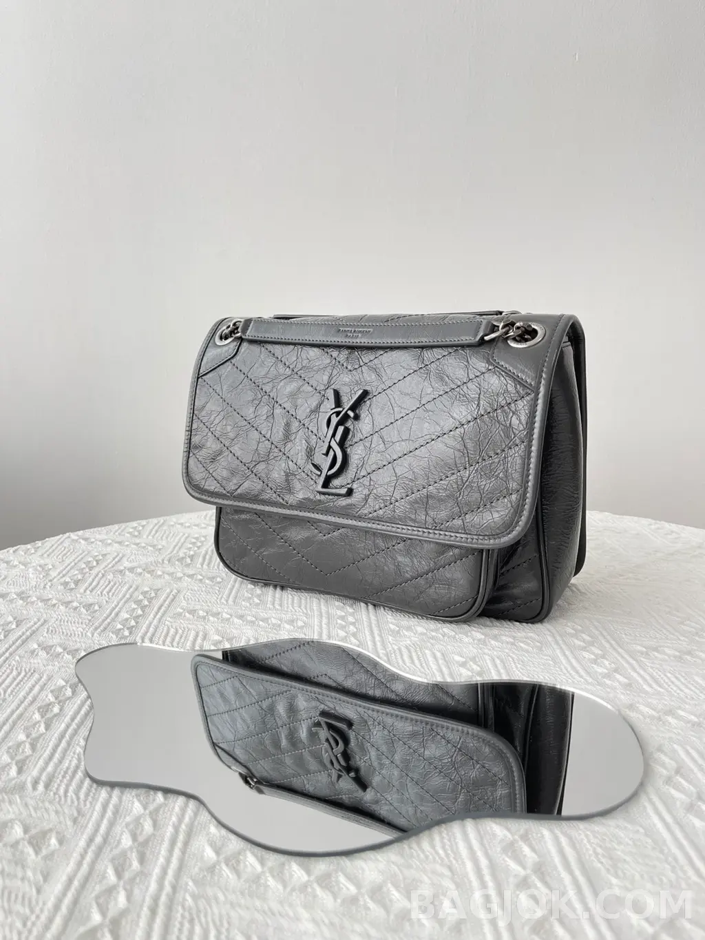 생로랑 Saint Laurent 니키백 미디움 빈티지 레더 상세 이미지