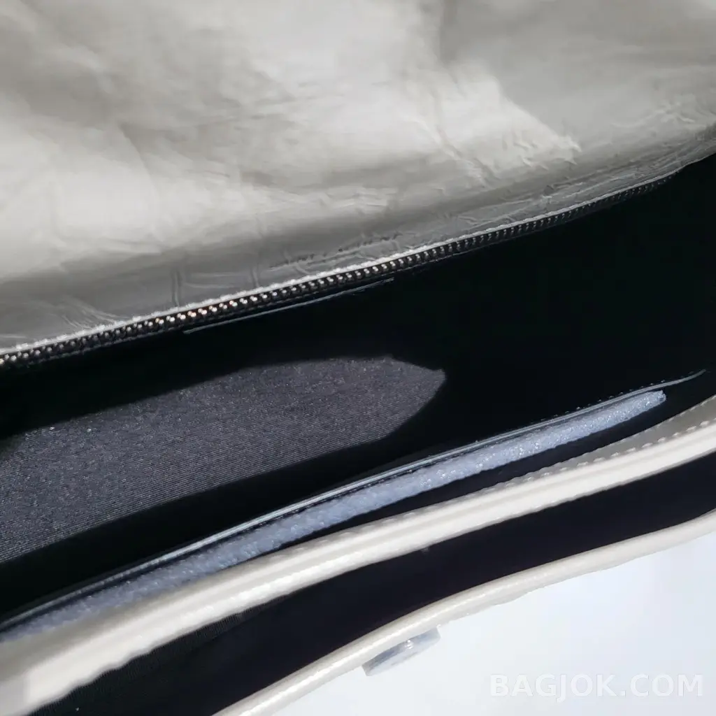 생로랑 Saint Laurent 니키백 미디움 빈티지 레더 상세 이미지