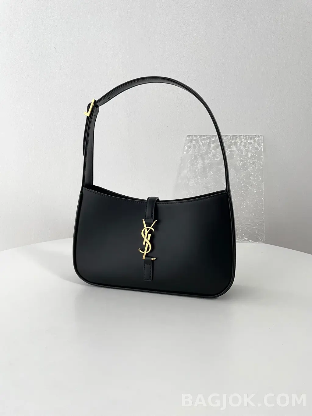 생로랑 Saint Laurent LE 5À7 호보 숄더백 스무스 레더 상세 이미지